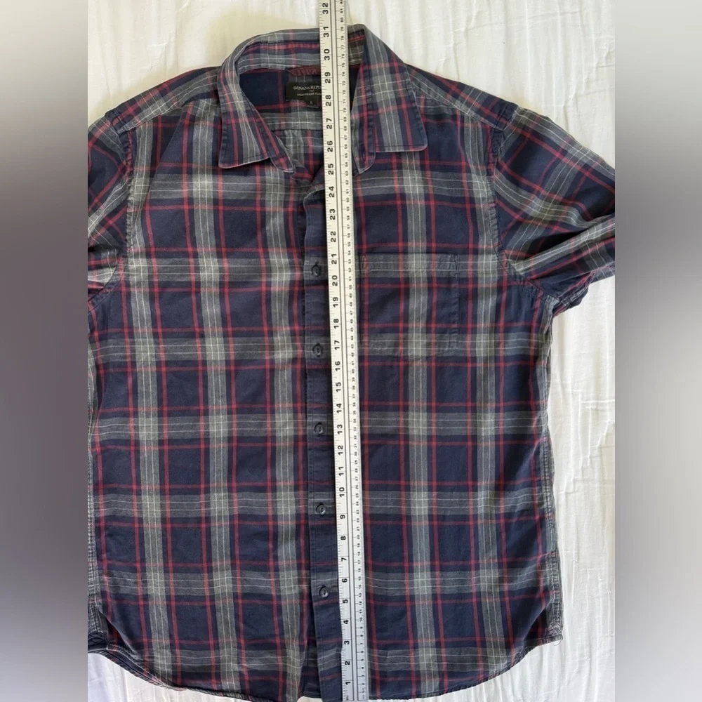 Banana Republic Men’s Plaid Lightweight Flannel Shirt L Navy Red
